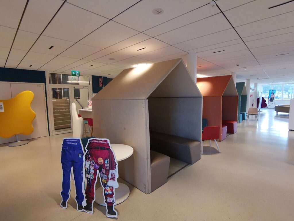 Äänieristettyjä työkoppeja