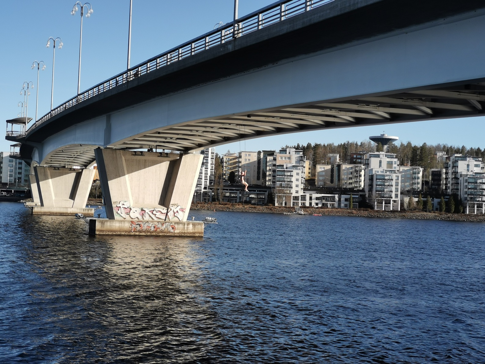Kuokkalansilta, Jyväskylä. 19/04/26Al fondo, el barrio de Kuokkala
