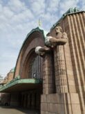 Rautatieasema, pääsisäänkäynti