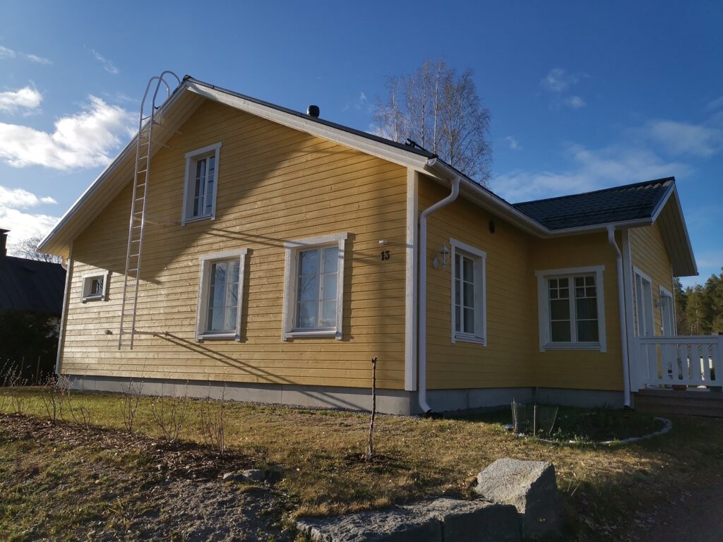 Omakotitalo Tikassa, Kuokkalassa